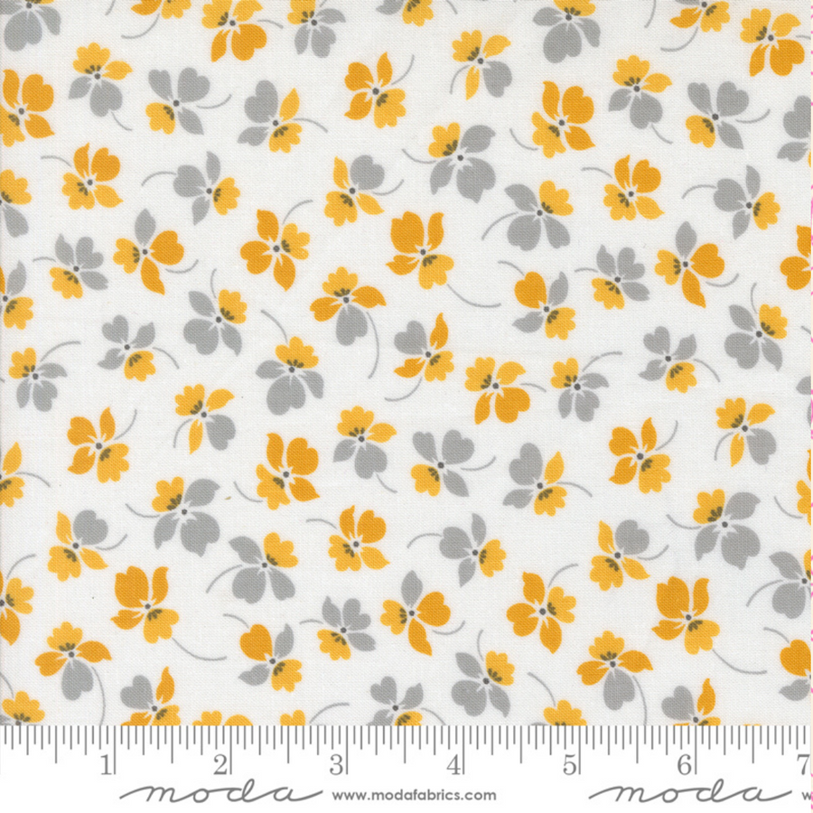 Flourish Floral - Off White / Honey