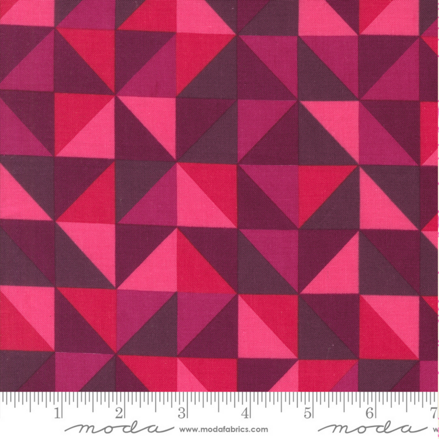 Geometric HST - Magenta